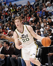 而中场方面 而中场方面