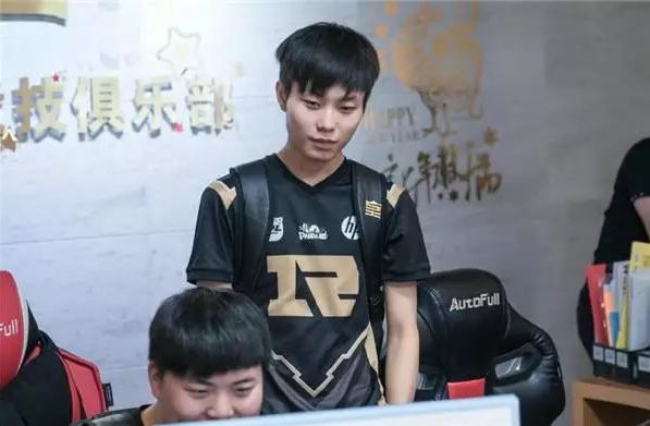 济南奥体中 济南奥体中