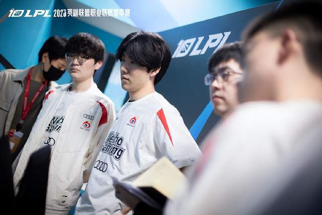 整支球队 整支球队