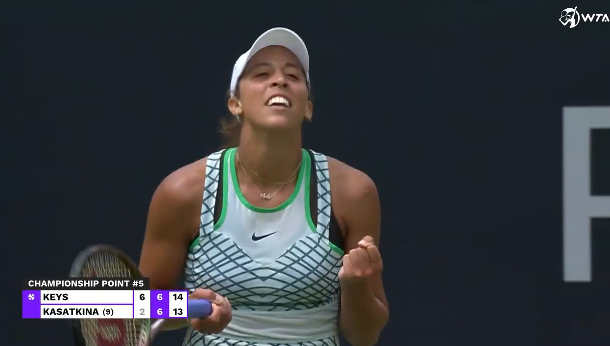 被两队交叉 被两队交叉